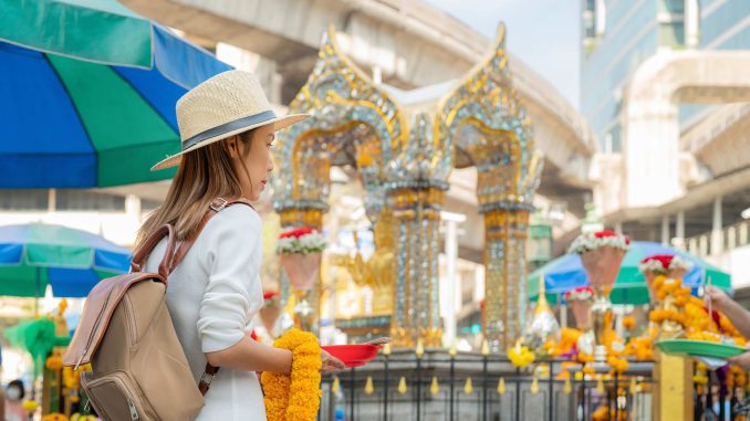 Ratchaprasong Tour – Visiting Hindu Gods and Goddesses in Bangkok